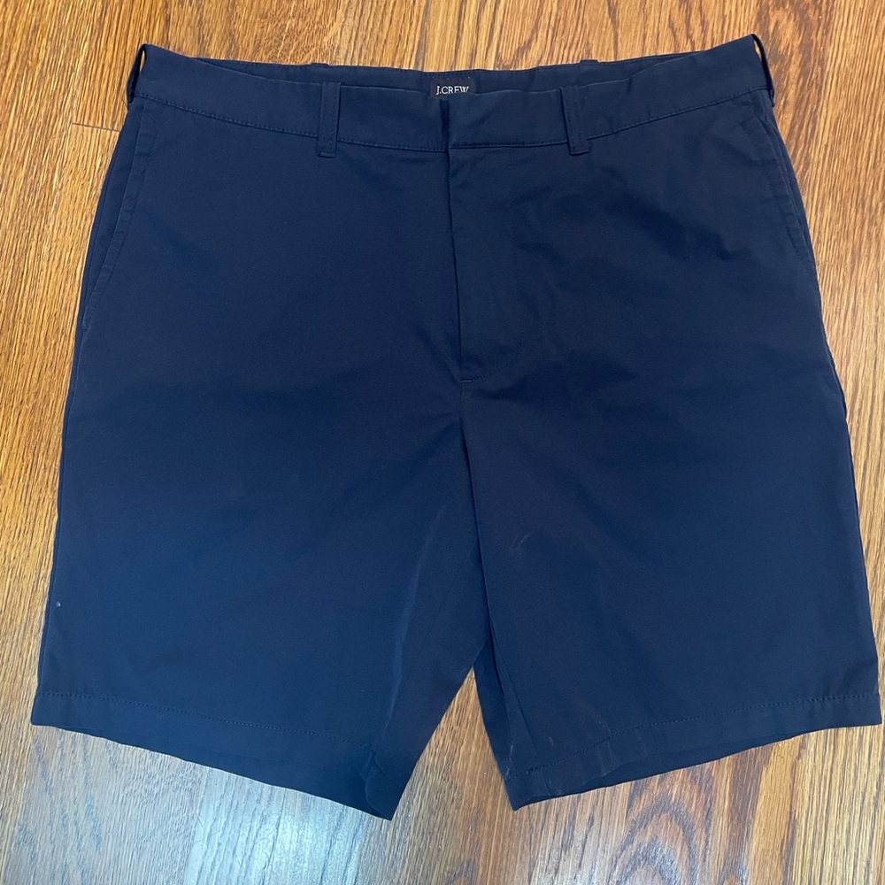 J. Crew Men's Dark Blue Flat Front Shorts 34 waist, 9” inseam, comfy